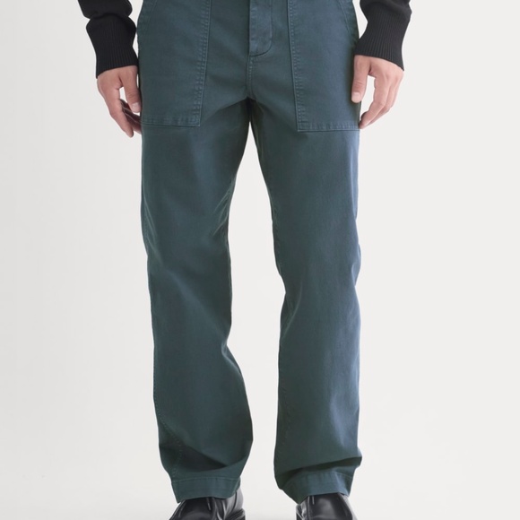 *BRAND NEW* Everlane Canvas Relaxed Pant in Midnight Navy size 34 x 32